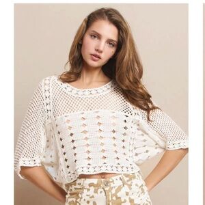 Wisteria Lane NWT Crochet Cream Short Sleeve Shirt